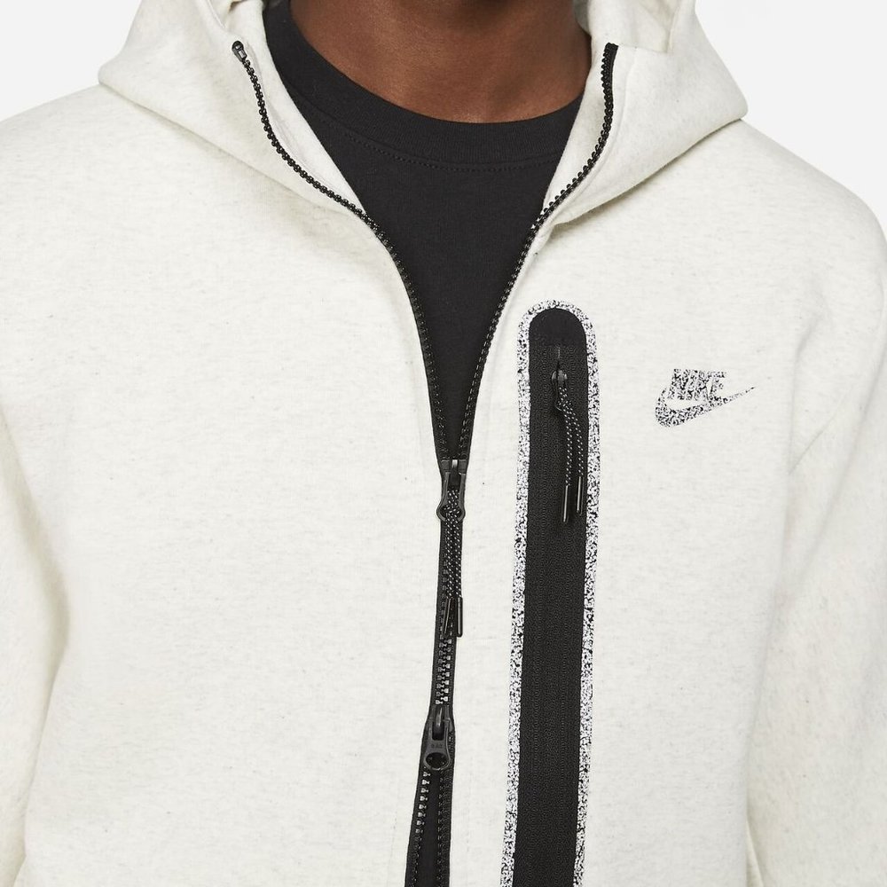 Nike Sportswear Tech Fleece Hoodie White Heather Grey Black DD4688-100 M… - Picture 5 of 11